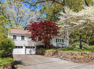 44 Windemere Rd, Wellesley, MA 02481