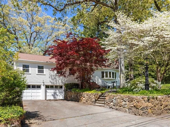 44 Windemere Rd, Wellesley, MA 02481