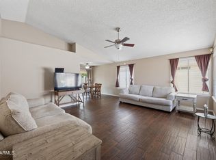 2111 E PARADISE Lane, Phoenix, AZ 85022