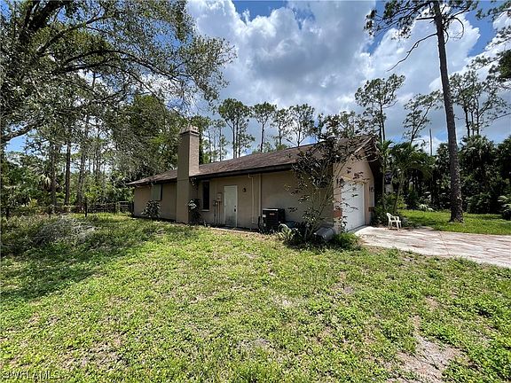 3rd image of 4801 Cedar Hammock Ct