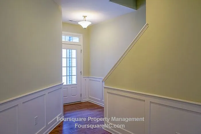 420 Durants Neck Ln — Photo 2