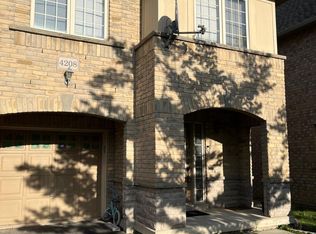 4208 Prudham Ave, Burlington, ON L7M 0N2