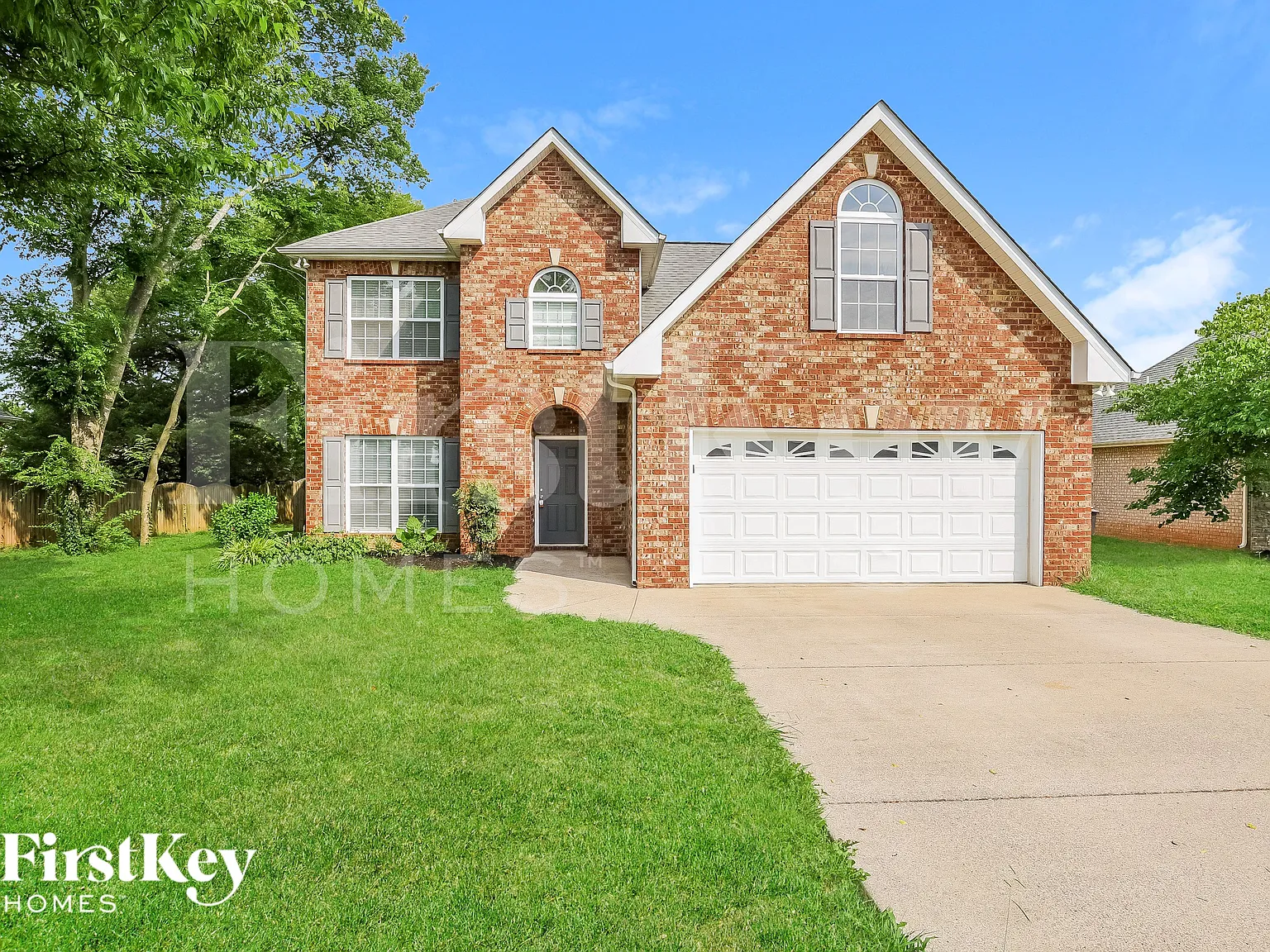 4 bed, 2.5 bath, 2286 sqft, $2,350 — Photo 1