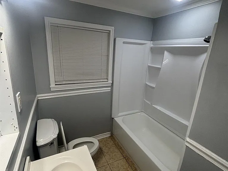206 Maxie St — Photo 4