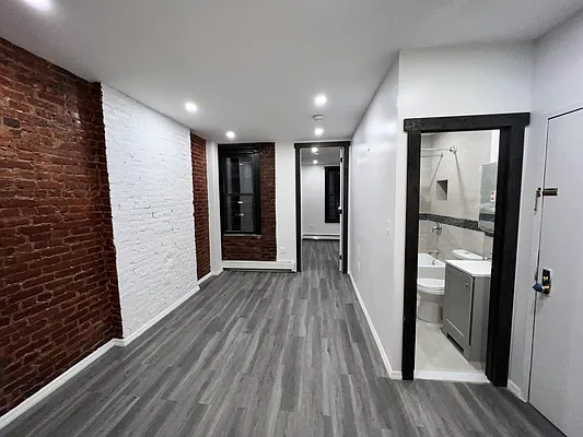 Rented by Compass | media 3