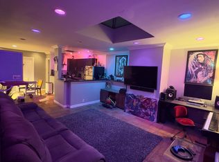938 Palm Ave APT 9, West Hollywood, CA 90069