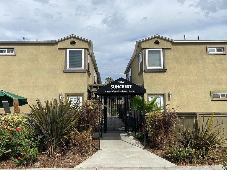Suncrest — Photo 15
