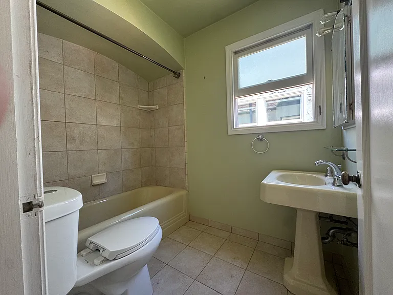 1131 Neilson St — Photo 11