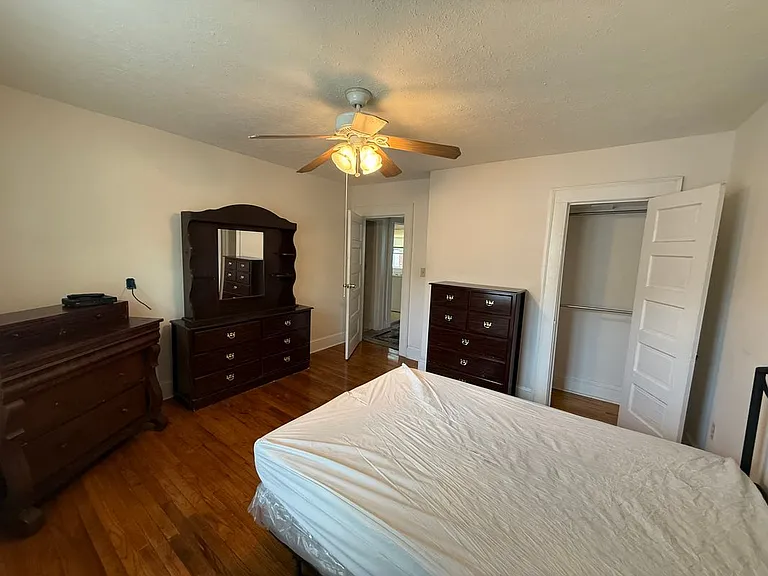 2340 Newnan St #2 — Photo 6