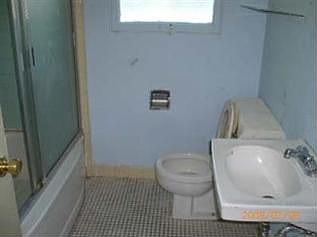 3rd image of 4224 Cabrillo Way