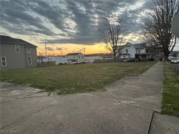 101 S 2nd St, Byesville, OH 43723