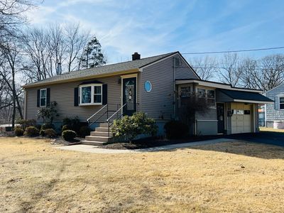 10 Woodvale Road, West Haven, CT, 06516