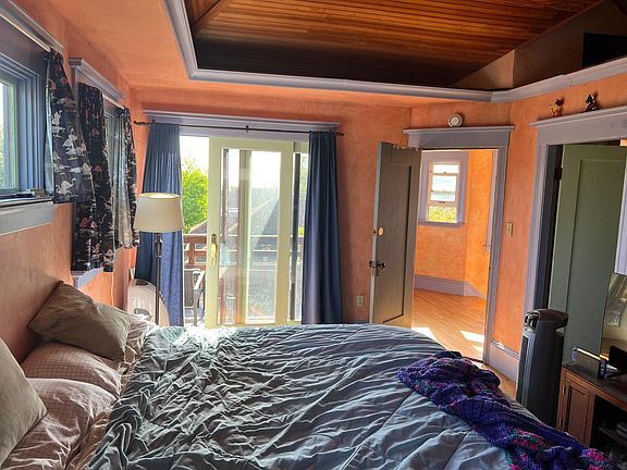 Third floor master suite