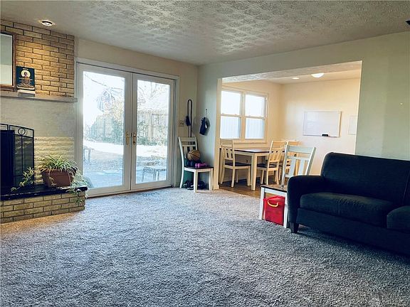 4th image of 319 Orchard Dr