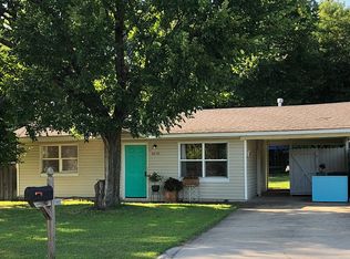 2950 W Velda Ct, Fayetteville, AR 72704