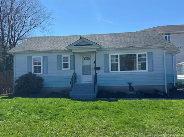 5 Wentworth Dr, Riverview, NB E1B 2T4