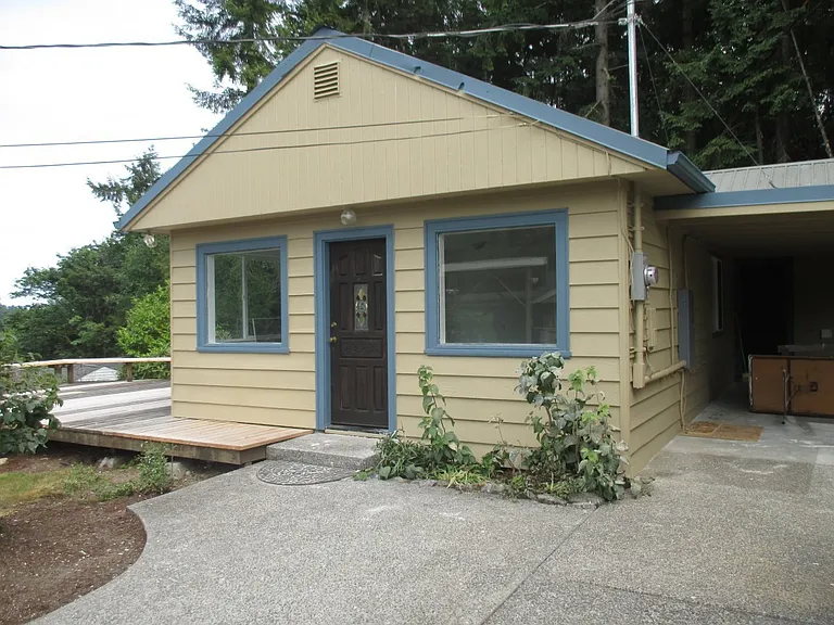 3918 Rosedale St NW — Photo 3