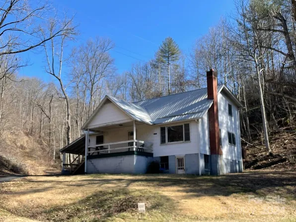 819 State Highway 80, Bakersville, NC 28705