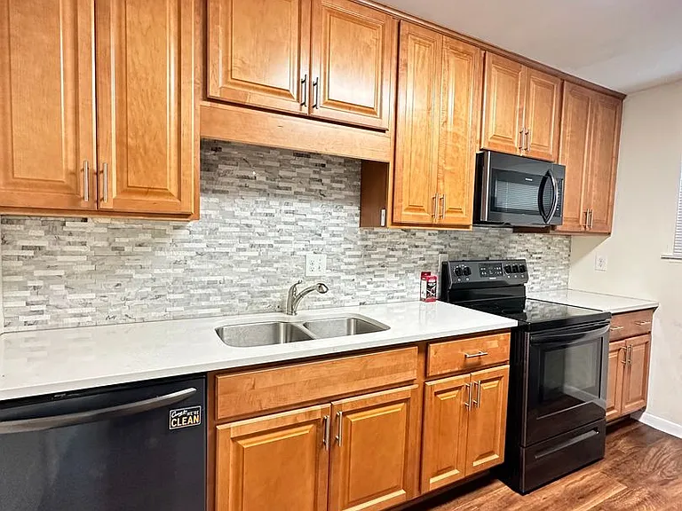2105 London Company Way — Photo 11