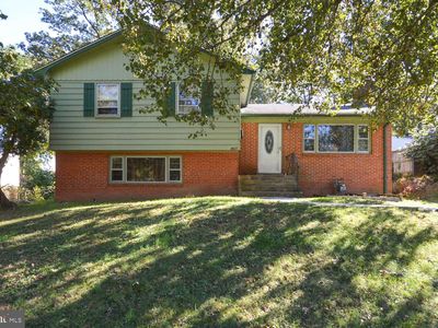 9327 Wellington St, Lanham, MD, 20706
