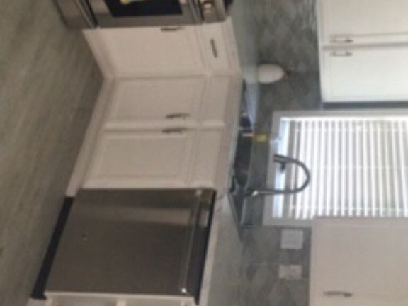 2nd image of 813 29th St
