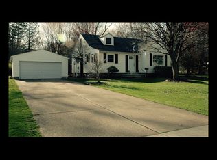 158 Goodhue Dr, Akron, OH 44313