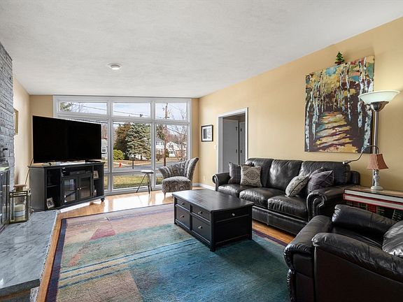 2nd image of 37 Hemlock St