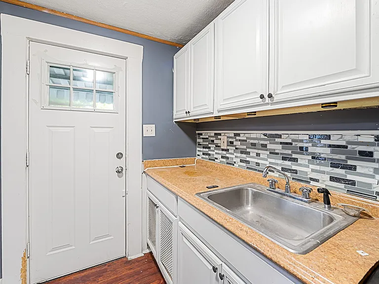 3727 Milford Ave #2 — Photo 4