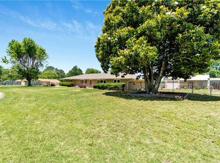 114 W Douglas St, Prairie Grove, AR 72753