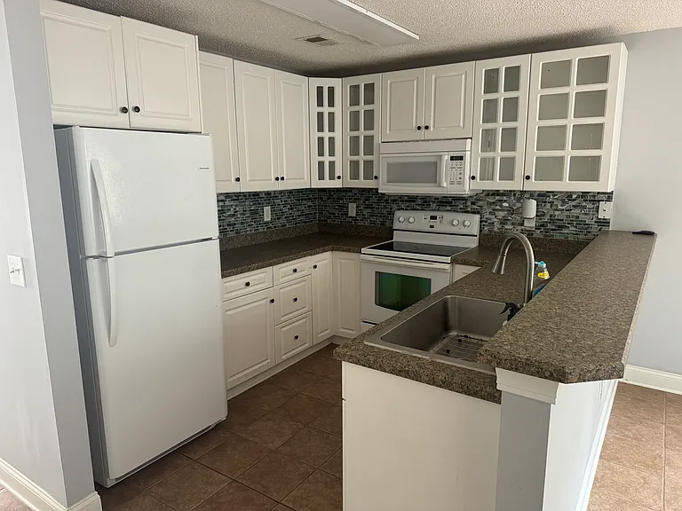 207 Chesapeake Ln — Photo 7