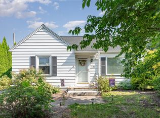 402 Leonard Rd, Rochester, NY 14616