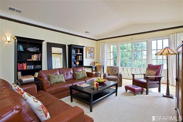 2nd image of 837 25th Ave