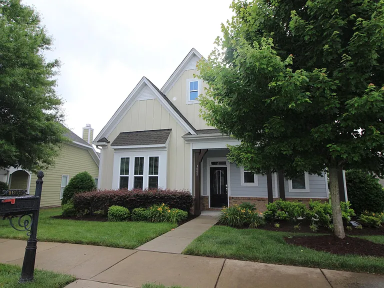1605 Hemby Ridge Ln — Photo 1