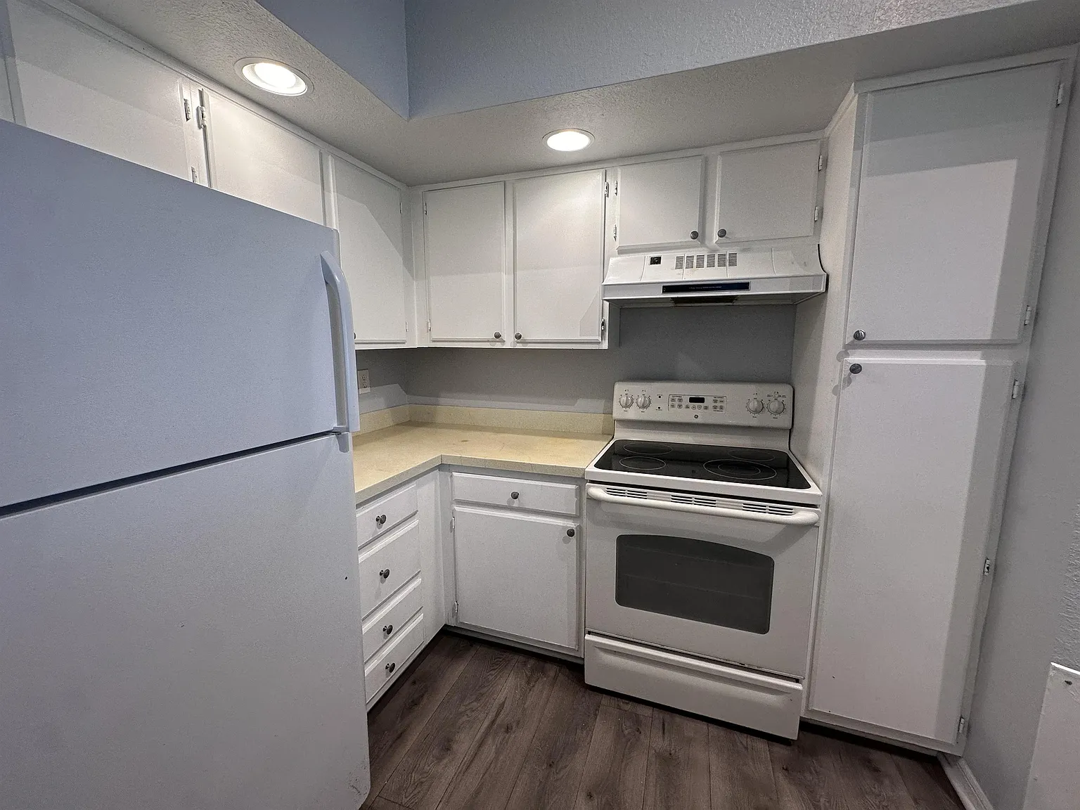 4548 Commander Drive Unit 1436 - 1 — Photo 2
