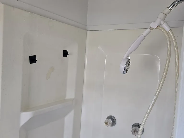95 Catharine St #2 — Photo 9