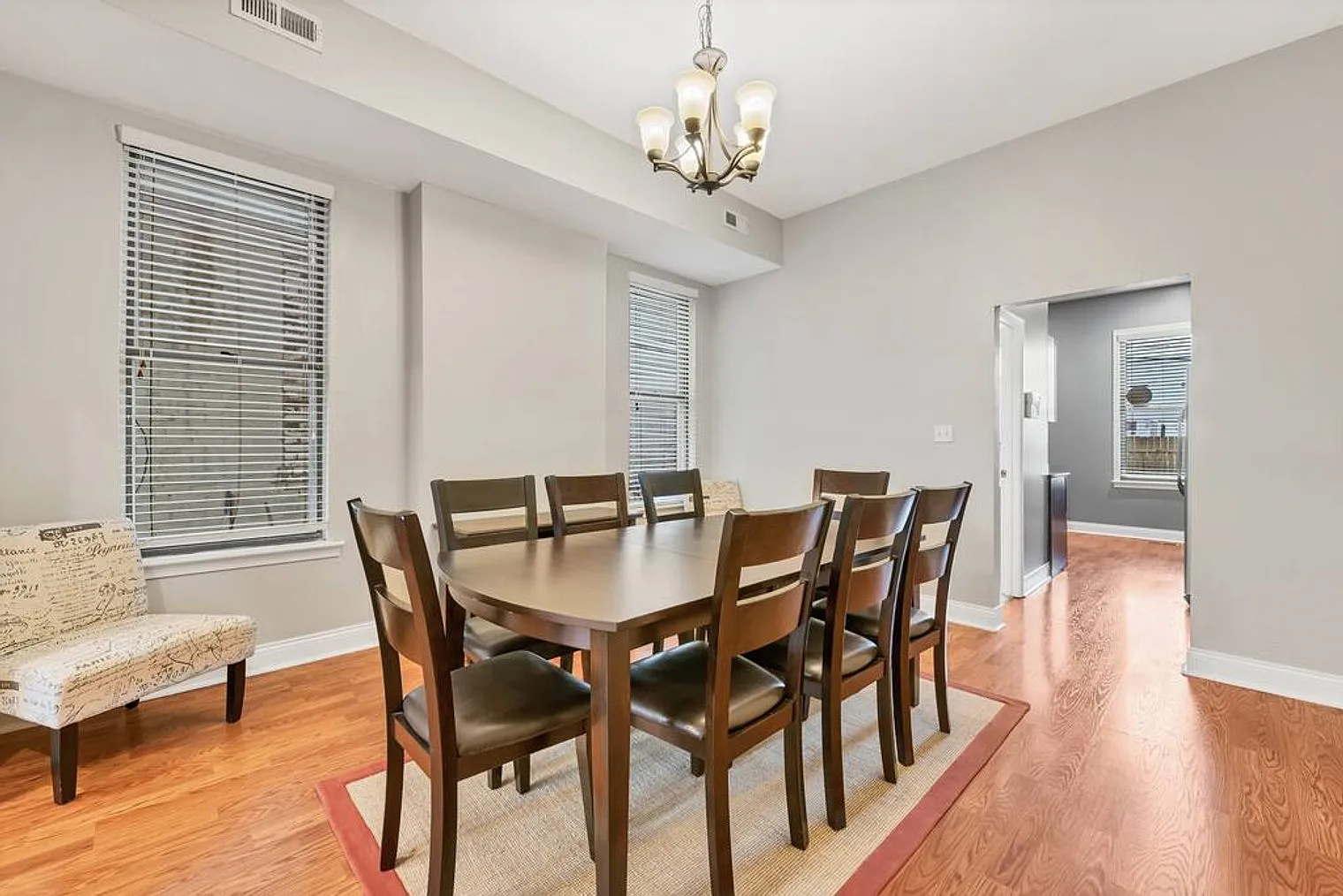 3 bed, 2.0 bath, 796 sqft, $3,329 — Photo 4