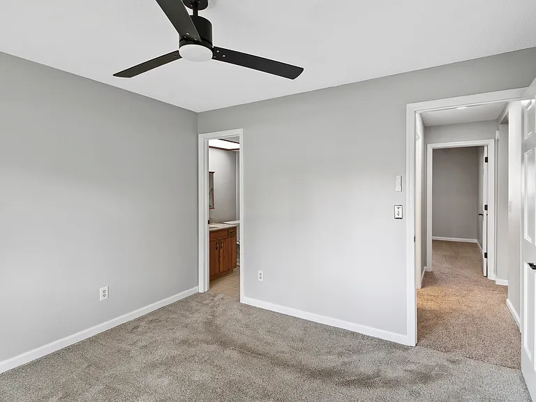 1203 Dean Dr — Photo 7