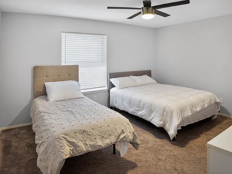 6425 Heidelburg Ct — Photo 20