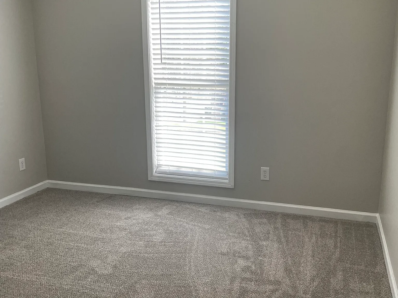 3 bed, 2.0 bath, 1446 sqft, $1,850 — Photo 3
