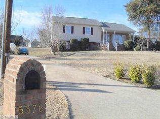 5378 Buxbury Ct, Walkertown, NC 27051