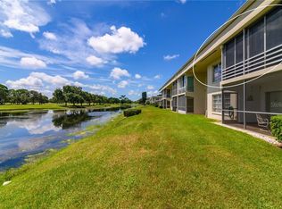 7301 W Country Club Dr N APT 211, Sarasota, FL 34243