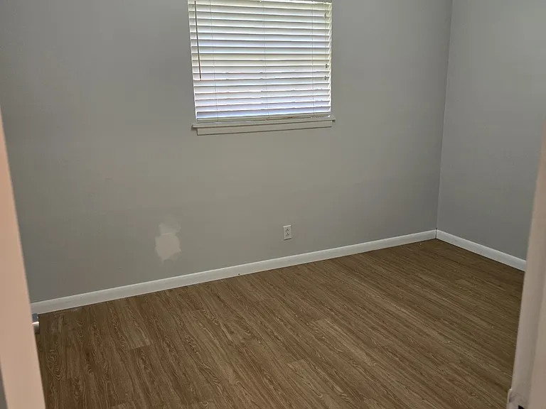 2503 Convent Ave — Photo 15