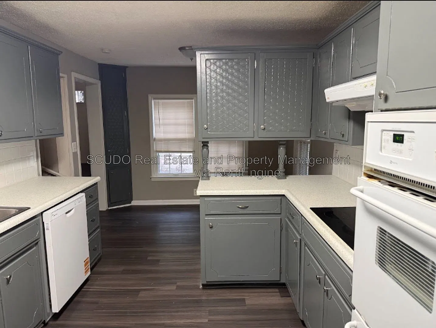5 bed, 4.0 bath, 3289 sqft, $1,850 — Photo 4