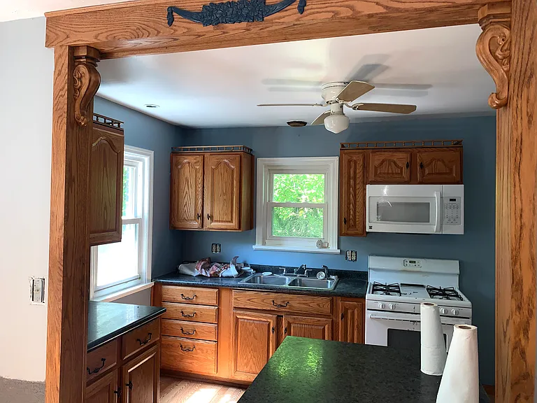 1015 Willow Dr — Photo 10