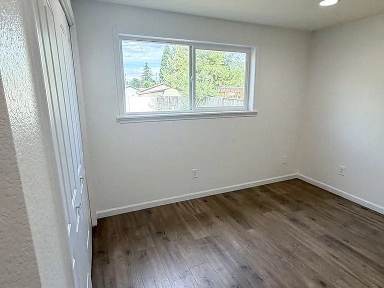 3850 Grenada Way — Photo 26
