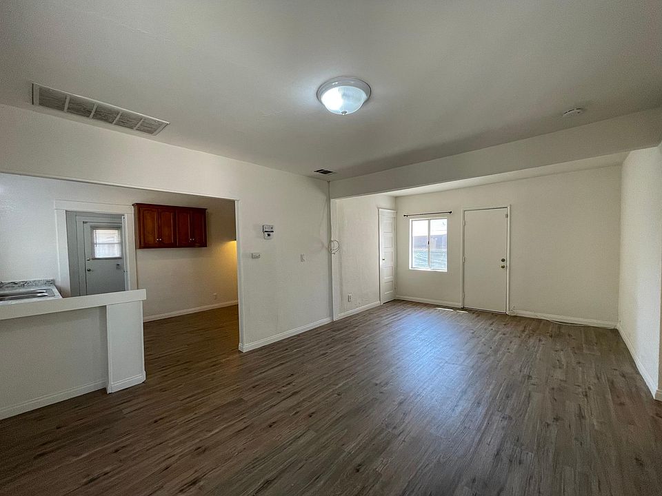 1st image of 720 N Soldano Ave APT 1