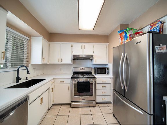 3rd image of 980 S Spruce Street