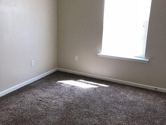 4th image of 109A Lora Ln