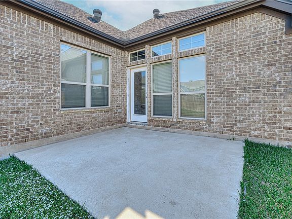 5th image of 15317 Lowry Meadow Ln