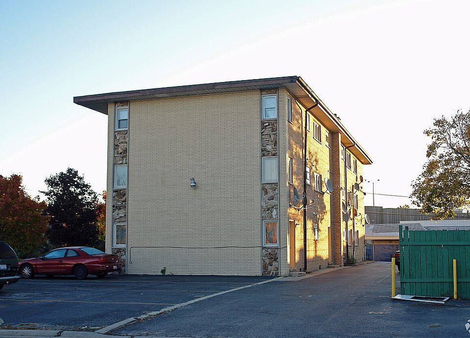 8701 S 80th Ct, Hickory Hills, IL 60457 Zillow